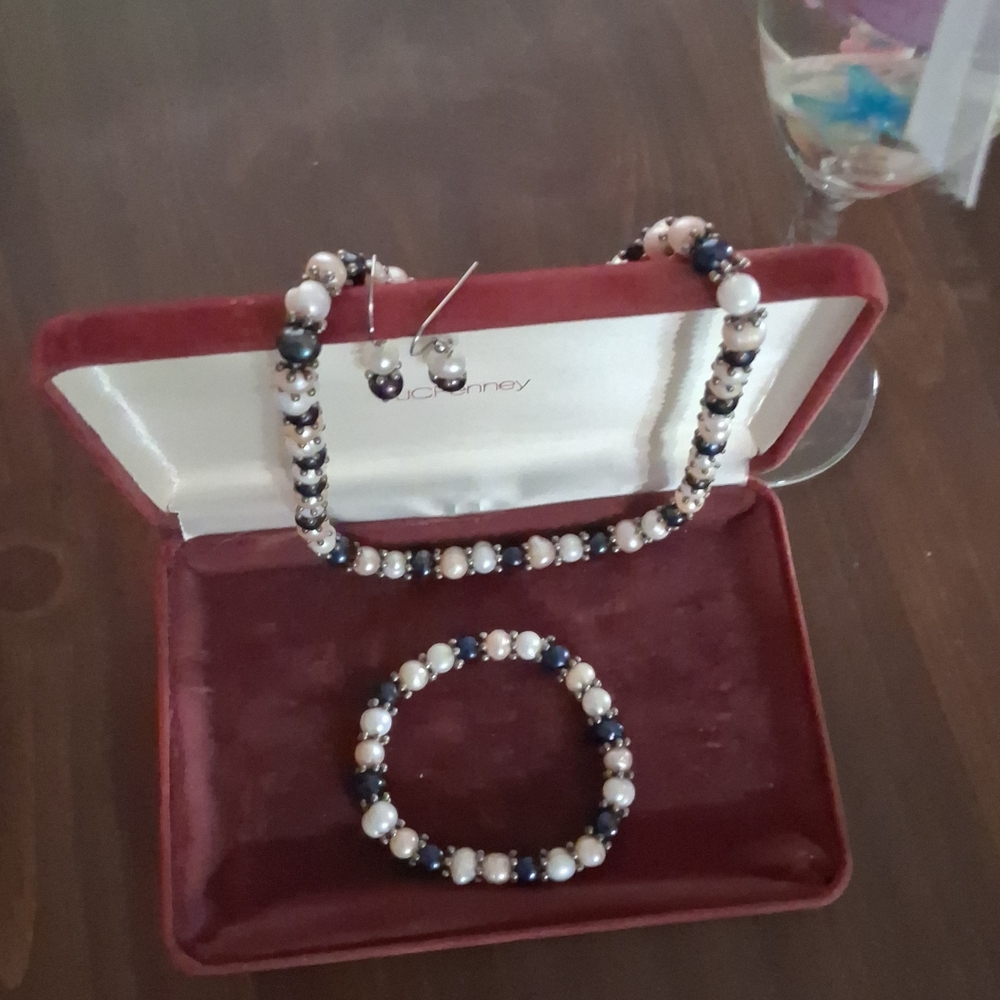 Necklace Bracelet And Earring Pearl Set